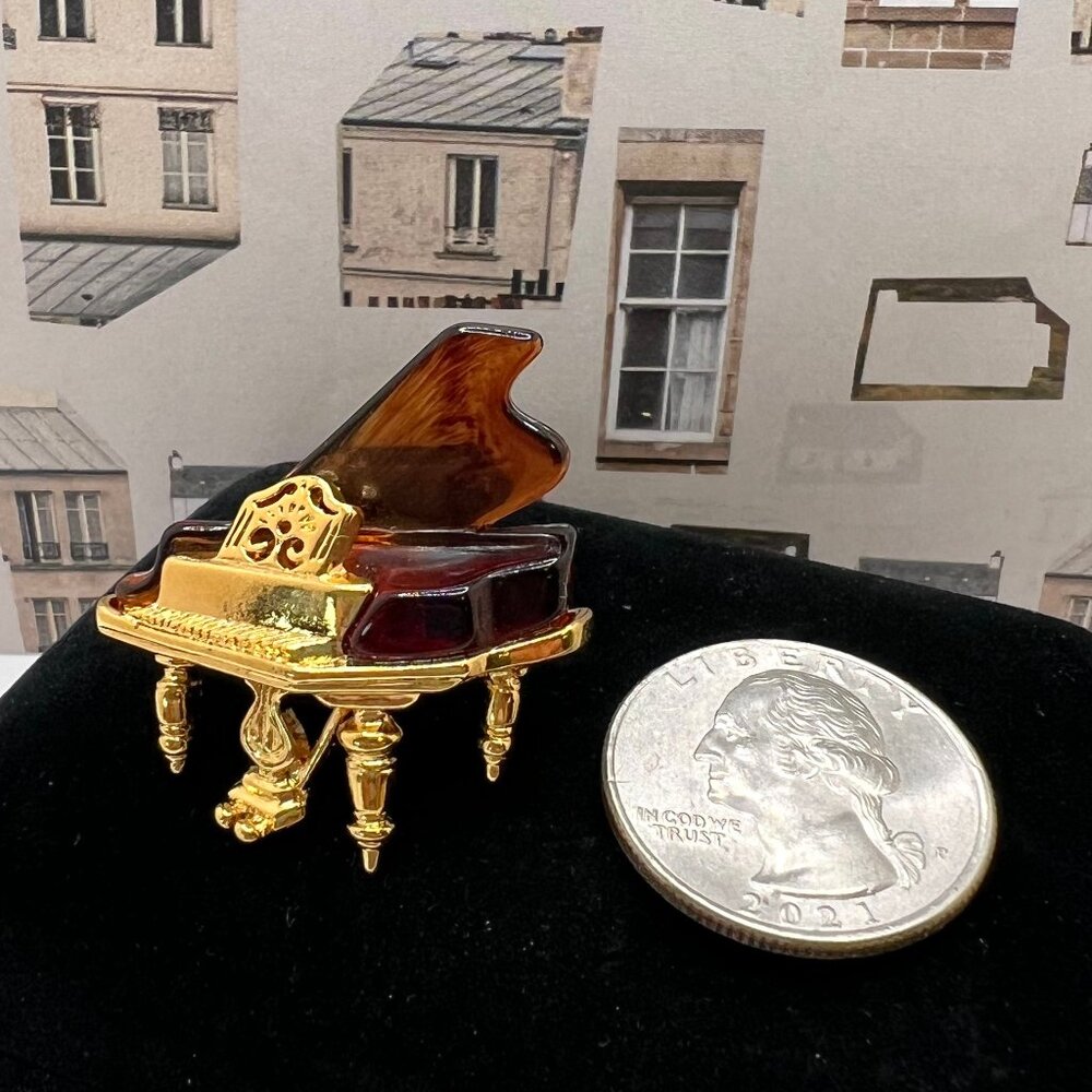 Avon Grand Piano Tac Pin 1996 - Picture 3 of 5